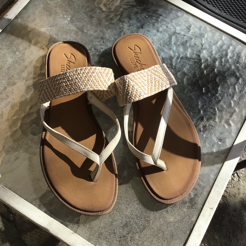 Sketchers sandals